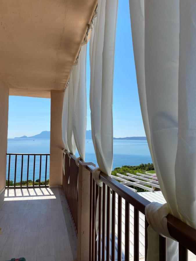 Appartamento In Costa Smeralda - Bilocale Sul Mare - Sea View Olbia Eksteriør billede